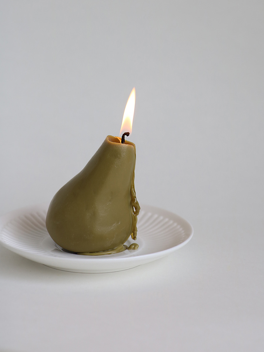 SHAPE CANDLE _ PEAR _ golden brown